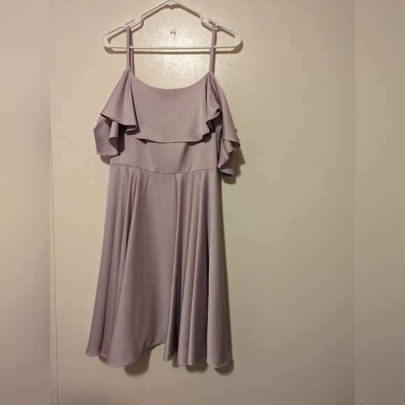 NWOT LE CHATEAU 'Satin Cold Shoulder' Lavender Midi Dress Size L With POCKETS - Picture 2 of 9